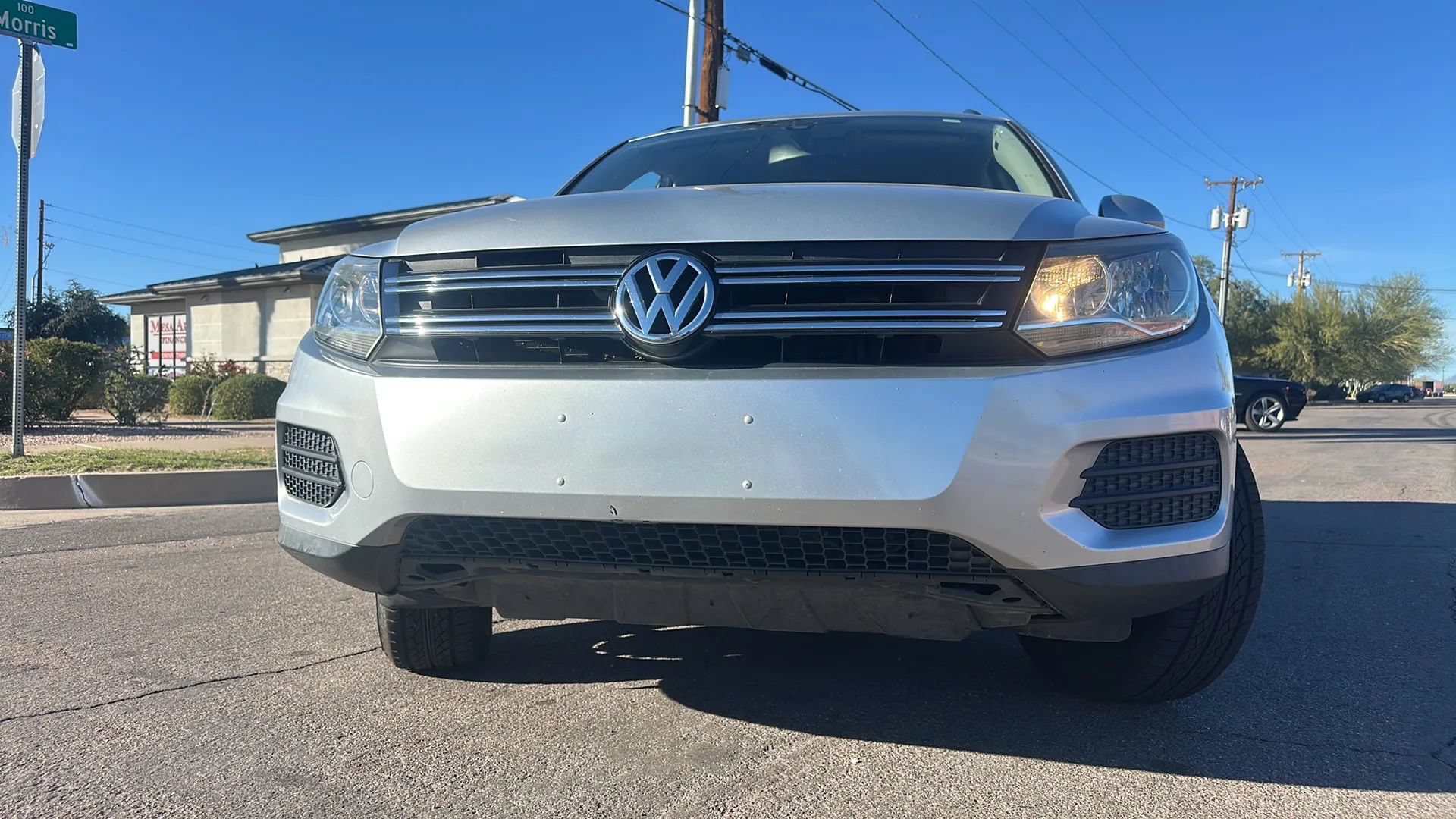 Used 2017 Volkswagen Tiguan S FWD image 2