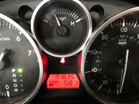 Used 2008 MAZDA MX-5 Miata Grand Touring w/ Premium Pkg RWD image 25