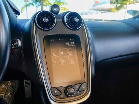 Used 2018 McLaren 570S Spider image 66