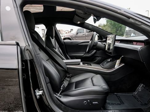 Used 2022 Tesla Model S Base image 37