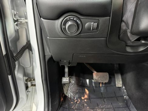 Used 2023 Dodge Durango GT image 28