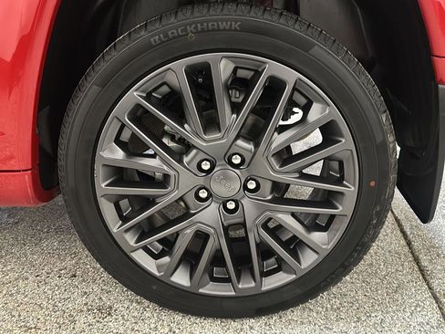 Used 2022 Jeep Compass Limited AWD/4WD image 11