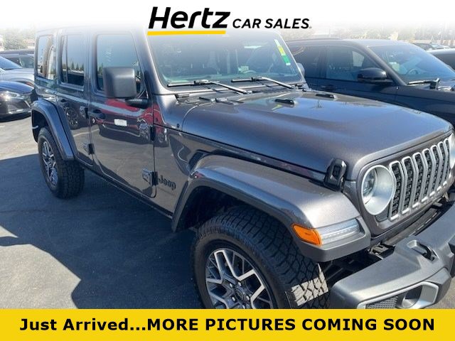 Used 2025 Jeep Wrangler Unlimited Sahara AWD/4WD image 1