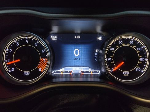 Used 2015 Jeep Cherokee Limited AWD/4WD image 23