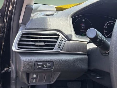 Used 2020 Honda Accord EX image 22