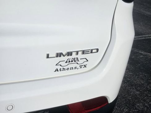 Used 2024 Jeep Compass Limited image 7