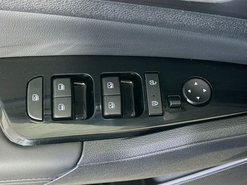 Used 2024 Kia Sportage EX image 15