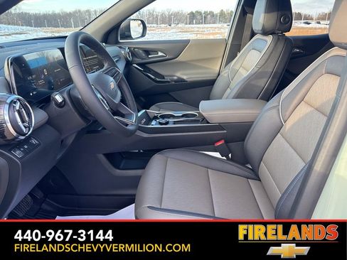 New 2026 Chevrolet Equinox LT w/ Convenience Package II image 16