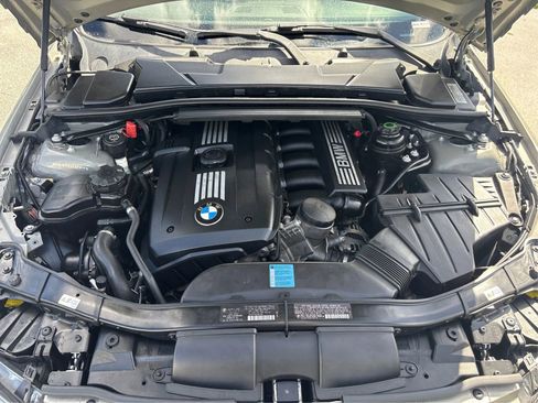 Used 2010 BMW 328i Convertible RWD image 43