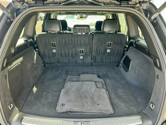 Used 2023 Jeep Grand Cherokee Overland AWD/4WD image 8