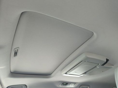 Used 2019 Honda Odyssey Elite image 15