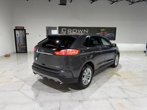 Used 2020 Ford Edge Titanium w/ Equipment Group 301A FWD image 10