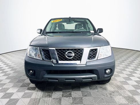 Used 2013 Nissan Frontier SV w/ SV Value Truck Pkg image 3