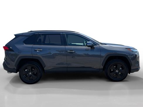 Used 2025 Toyota RAV4 XLE FWD image 6