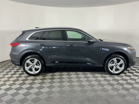 Used 2025 Audi Q5 Premium w/ Premium Plus AWD/4WD image 10
