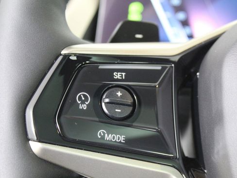 Used 2025 BMW X3 xDrive30i w/ Premium Package image 15