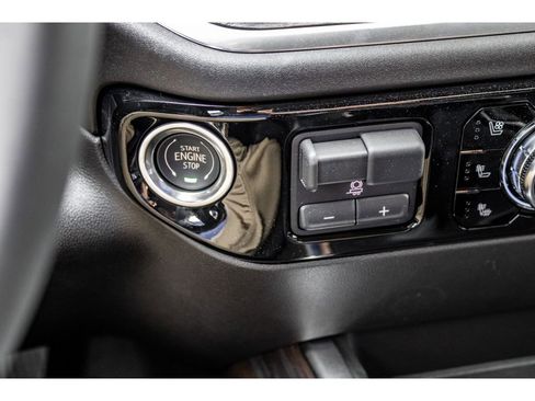 New 2026 GMC Sierra 1500 SLT w/ SLT Premium Plus Package image 31