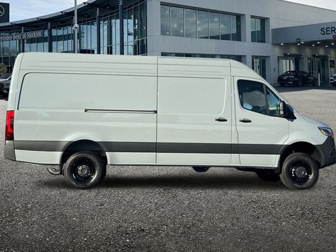 New 2026 Mercedes-Benz Sprinter 2500 image 3