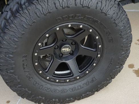 Used 2020 Jeep Gladiator Rubicon AWD/4WD image 11