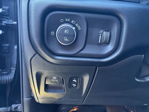 Used 2021 RAM 1500 Big Horn image 21