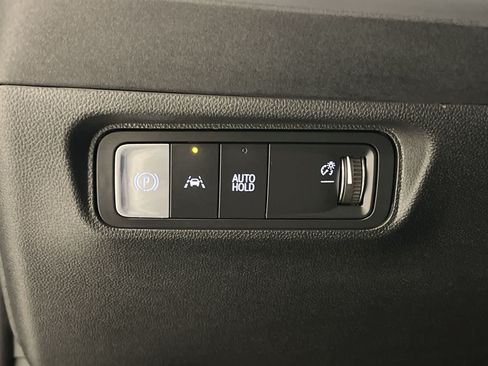 Certified 2025 Honda Prologue Touring image 33