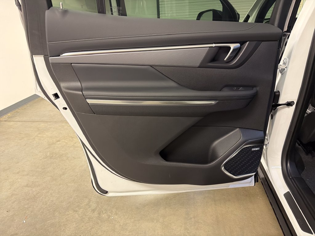 New 2026 Buick Enclave Sport Touring w/ Power Package FWD image 30