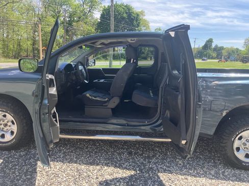 Used 2005 Nissan Titan XE AWD/4WD image 20