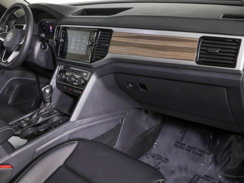 Certified 2023 Volkswagen Atlas SEL AWD/4WD image 47