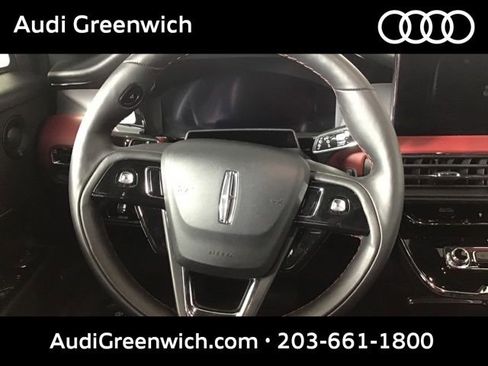 Used 2025 Lincoln Corsair Reserve w/ Equipment Group 202A AWD/4WD image 12