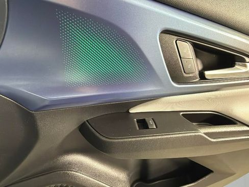 Used 2025 Chevrolet Equinox EV LT image 32