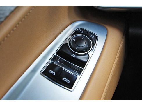 Used 2023 Chevrolet Corvette Z06 RWD image 18