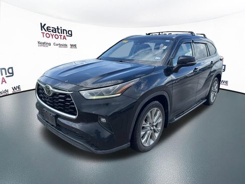 Used 2021 Toyota Highlander Limited AWD/4WD image 3