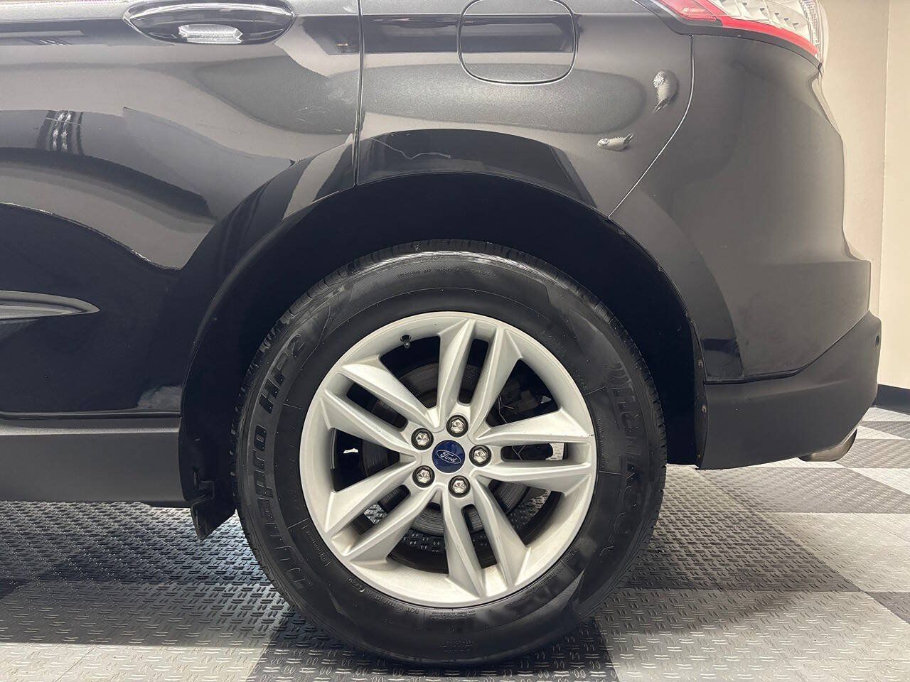 Used 2015 Ford Edge SEL w/ Equipment Group 201A AWD/4WD image 11