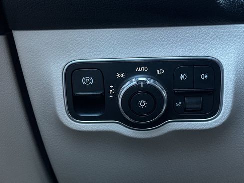 Certified 2025 Mercedes-Benz GLB 250 GLB 250 image 30