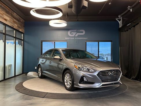 Used 2019 Hyundai Sonata SE w/ Cargo Package image 1