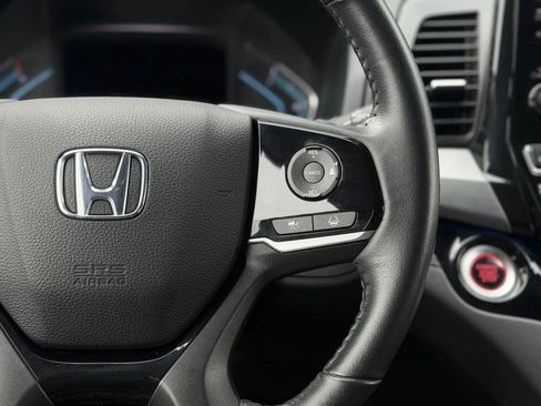 Used 2024 Honda Odyssey Touring image 25