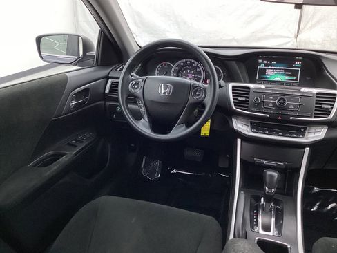 Used 2013 Honda Accord LX image 29