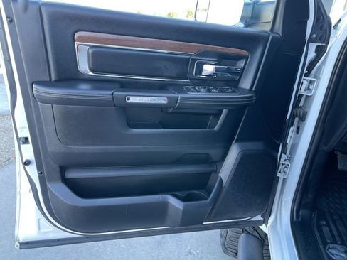 Used 2015 RAM 2500 Laramie w/ Convenience Group image 15