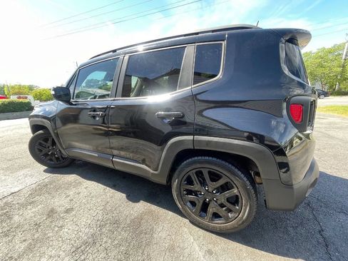 Used 2019 Jeep Renegade Altitude w/ Quick Order Package 2XM FWD image 6
