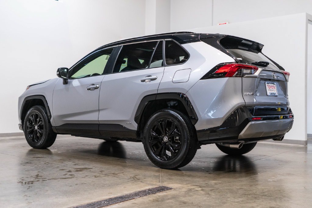 Certified 2025 Toyota RAV4 XSE AWD/4WD image 7