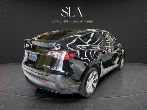 Used 2020 Tesla Model Y Long Range AWD/4WD image 8