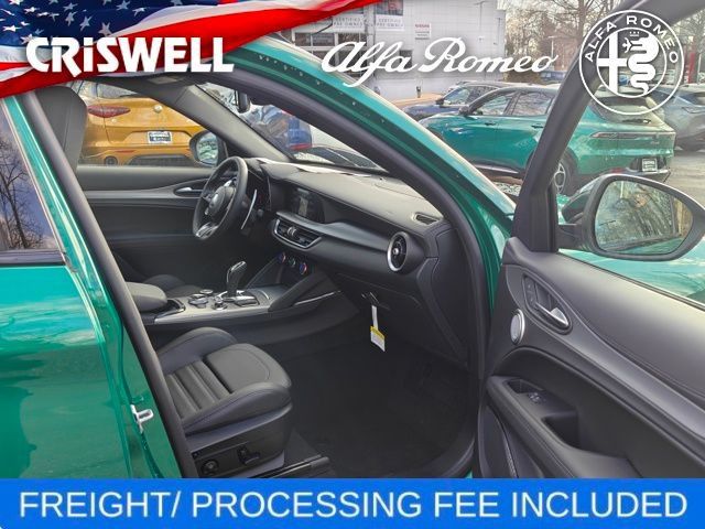 New 2026 Alfa Romeo Stelvio Sprint AWD/4WD image 37