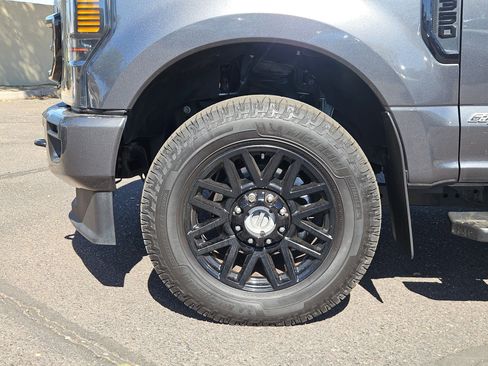 Used 2020 Ford F350 Lariat image 8