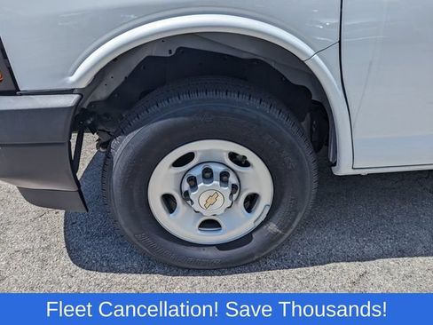 Used 2025 Chevrolet Express 2500 w/ Driver Convenience Package RWD image 12