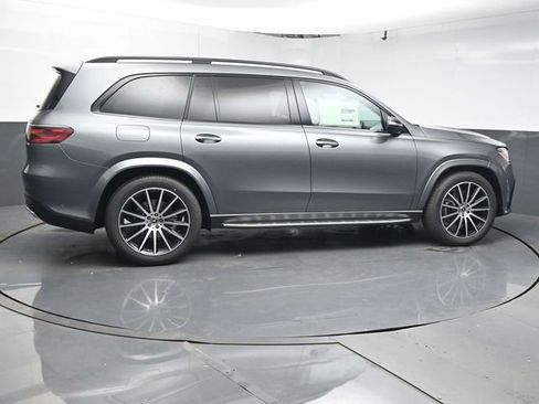 Used 2025 Mercedes-Benz GLS 450 4MATIC image 8