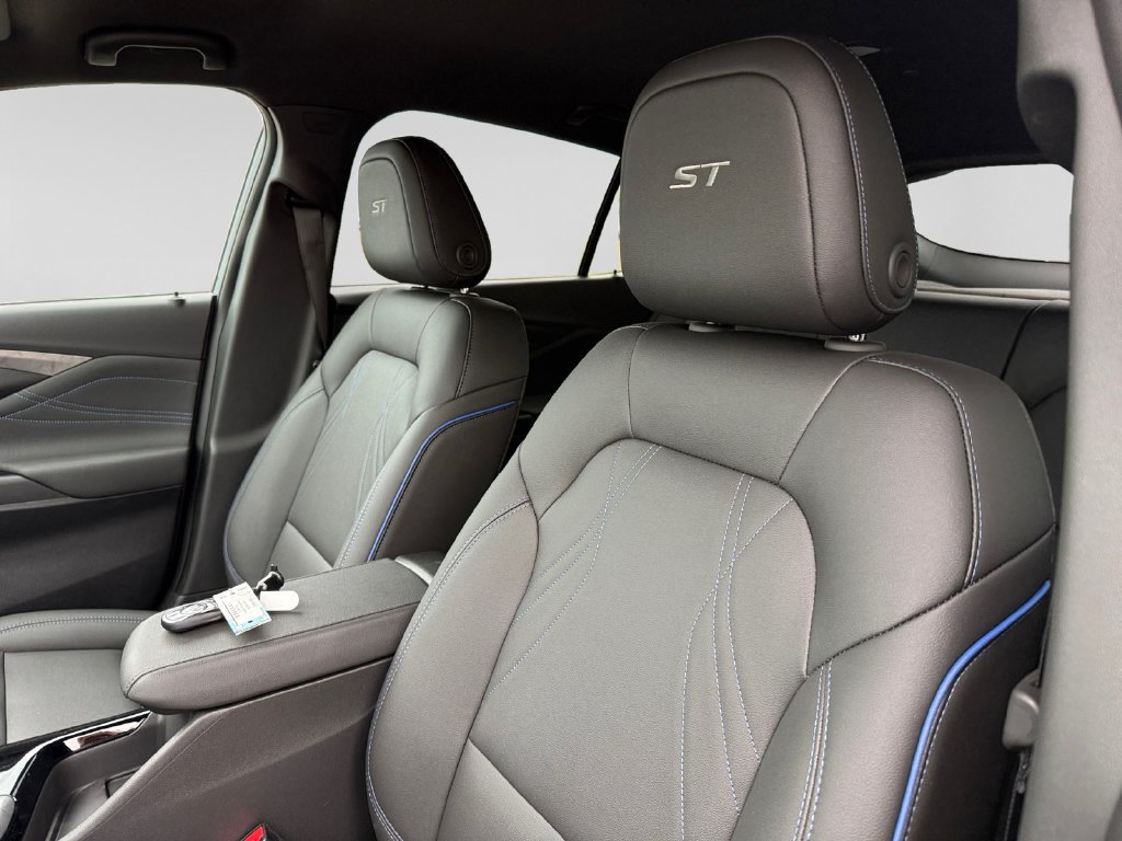 New 2026 Buick Envista Sport Touring w/ Convenience I Package FWD image 17