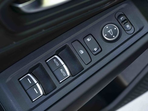 Used 2024 Honda Accord EX-L image 38