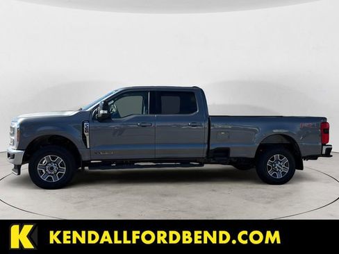 Used 2025 Ford F350 Lariat w/ FX4 Off-Road Package image 2