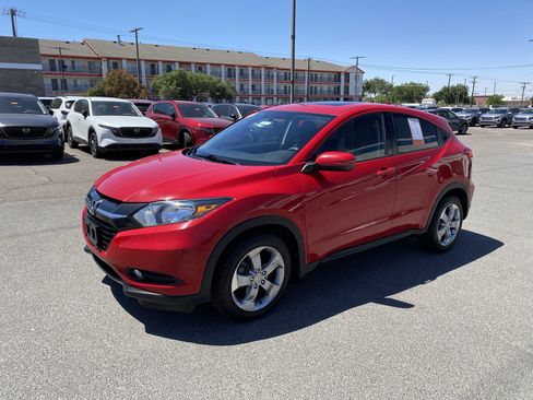 Used 2017 Honda HR-V EX image 46