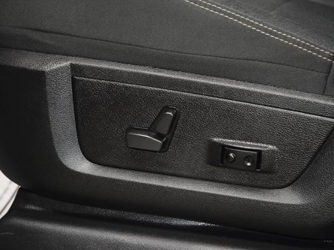 Used 2022 RAM 3500 Big Horn w/ Night Edition image 40